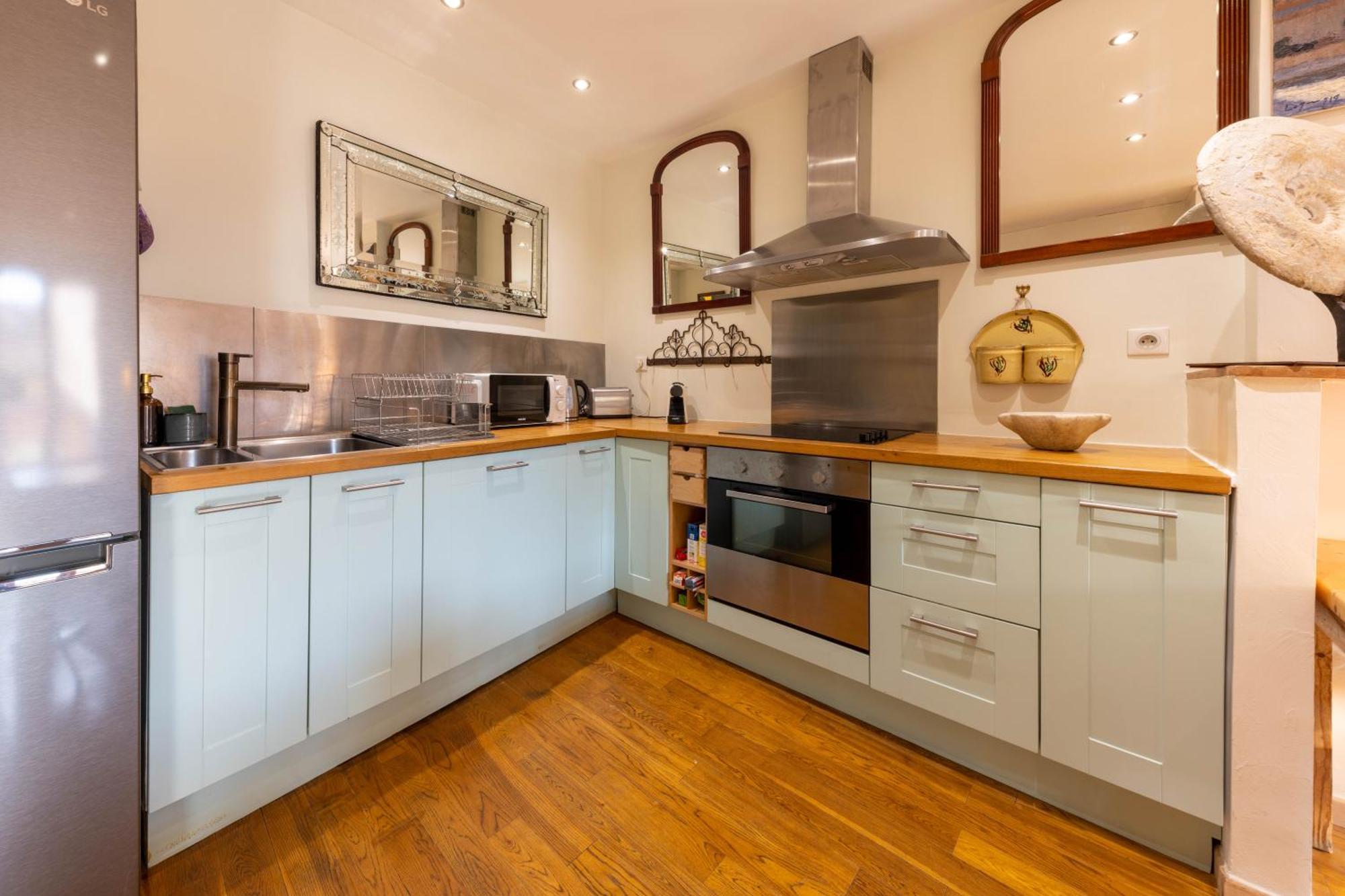 Spacious And Bright Flat Close To The Beach : Heart Of Old Nice Eksteriør billede